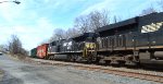 Long hood to cab shot of NS 4410